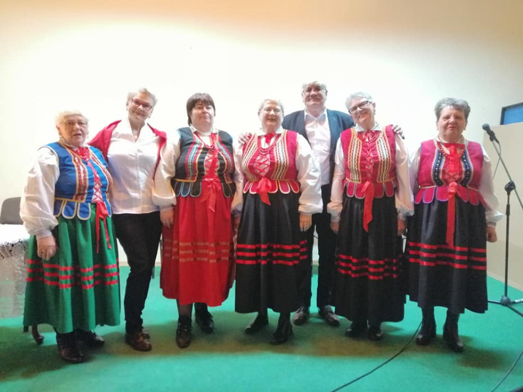 Artystyczny i ze słodką nutą Dzień Kobiet [zdjęcia, wideo]