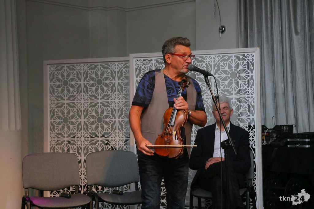 Znakomici Skaldowie dali koncert na Dzień Kobiet w Końskich! [wideo, zdjęcia]