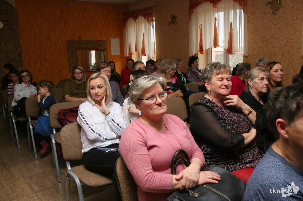 Bożena Zielińska na Dzień Kobiet w Radoszycach [wideo, zdjęcia]