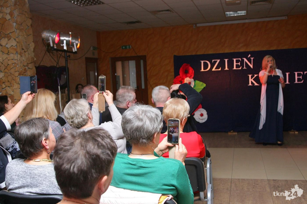 Bożena Zielińska na Dzień Kobiet w Radoszycach [wideo, zdjęcia]