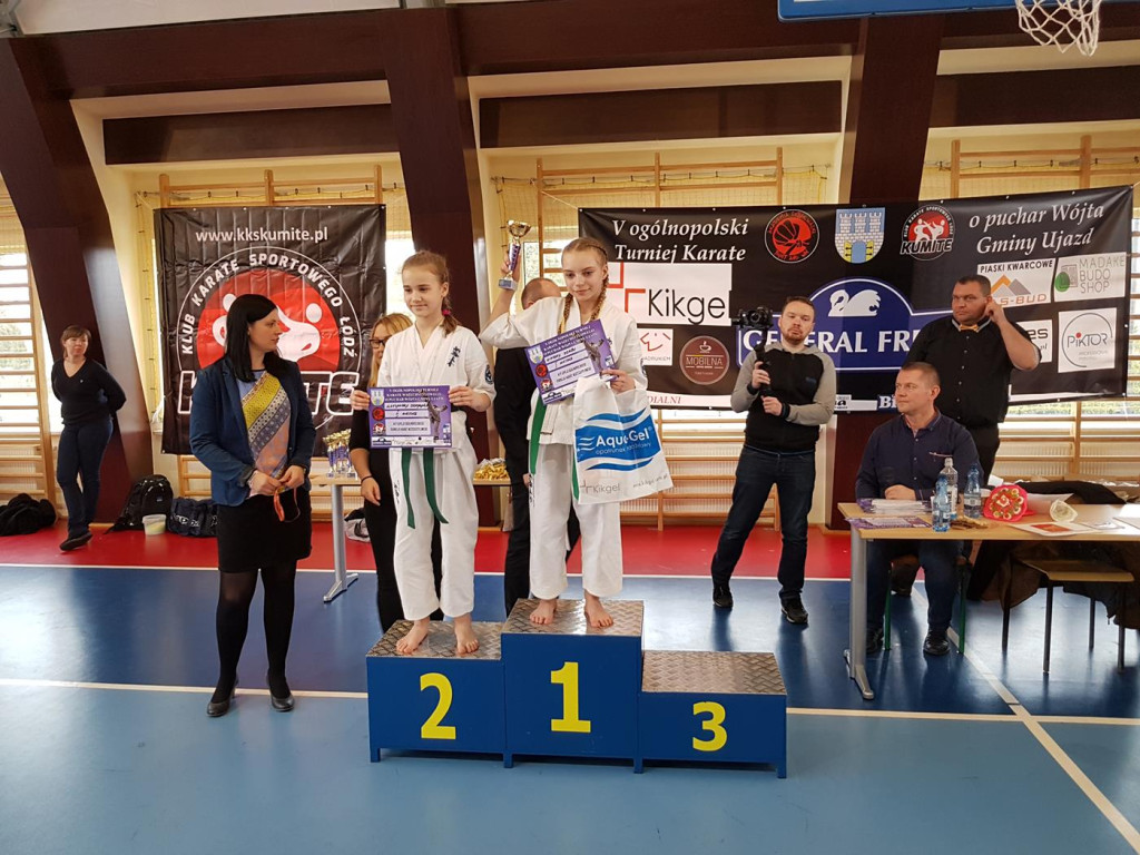 7 medali dla karateków z Niekłania Wielkiego w Ujeździe [zdjęcia]