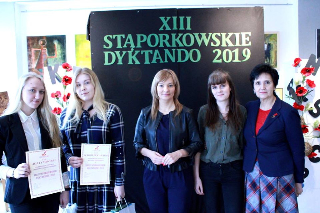 Mistrzowie ortografii rywalizowali ze sobą w Stąporkowie [zdjęcia]