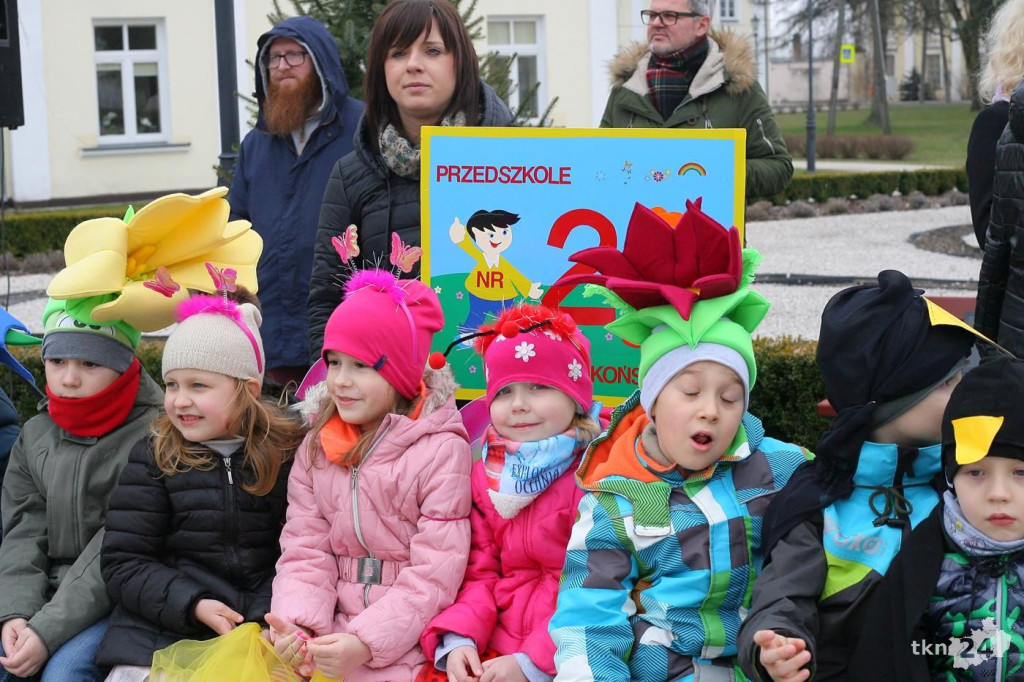 Przedszkolaki w Końskich budziły wiosnę! Zobaczcie wideo i zdjęcia