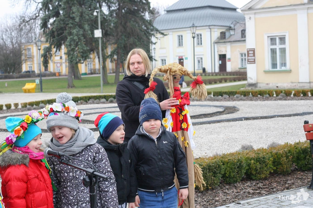 Przedszkolaki w Końskich budziły wiosnę! Zobaczcie wideo i zdjęcia
