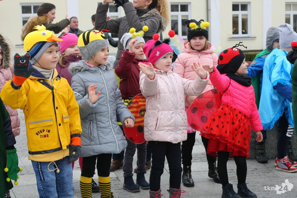 Przedszkolaki w Końskich budziły wiosnę! Zobaczcie wideo i zdjęcia