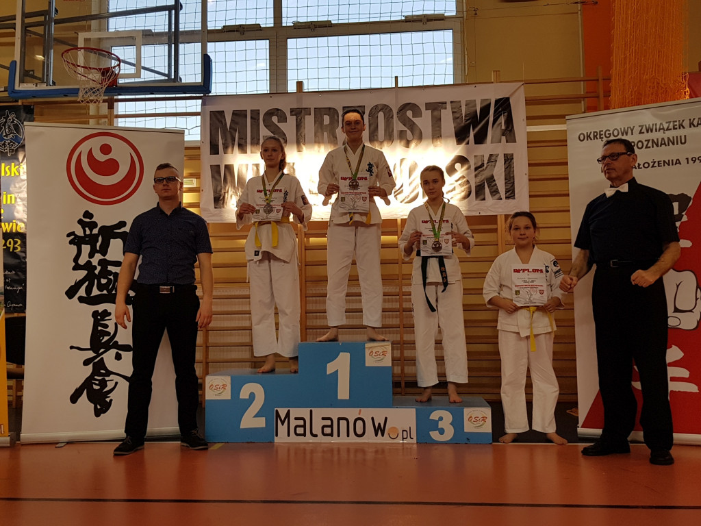 Kolejny świetny start karateków z Niekłania! [zdjęcia]