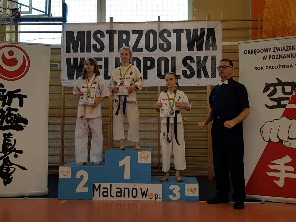 Kolejny świetny start karateków z Niekłania! [zdjęcia]