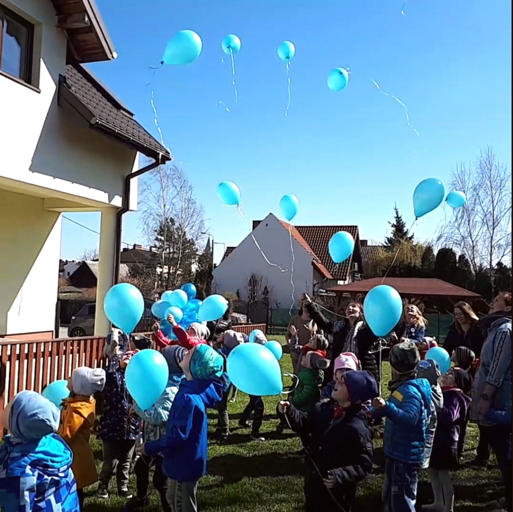 Solidarni w Światowy Dzień Świadomości Autyzmu [zdjęcia, wideo]