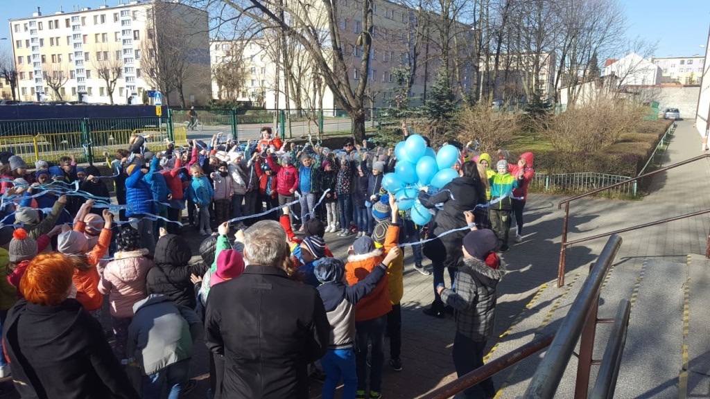 Solidarni w Światowy Dzień Świadomości Autyzmu [zdjęcia, wideo]