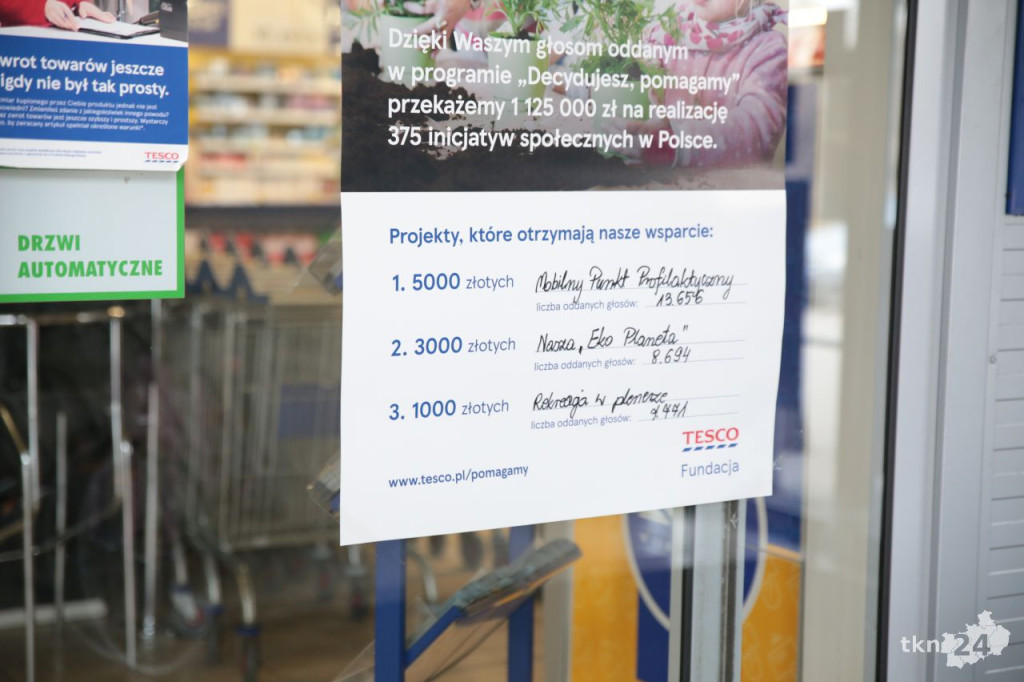 Klienci koneckiego Tesco zadecydowali komu przyznać granty [wideo, zdjęcia]