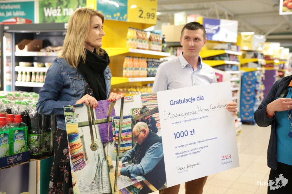 Klienci koneckiego Tesco zadecydowali komu przyznać granty [wideo, zdjęcia]