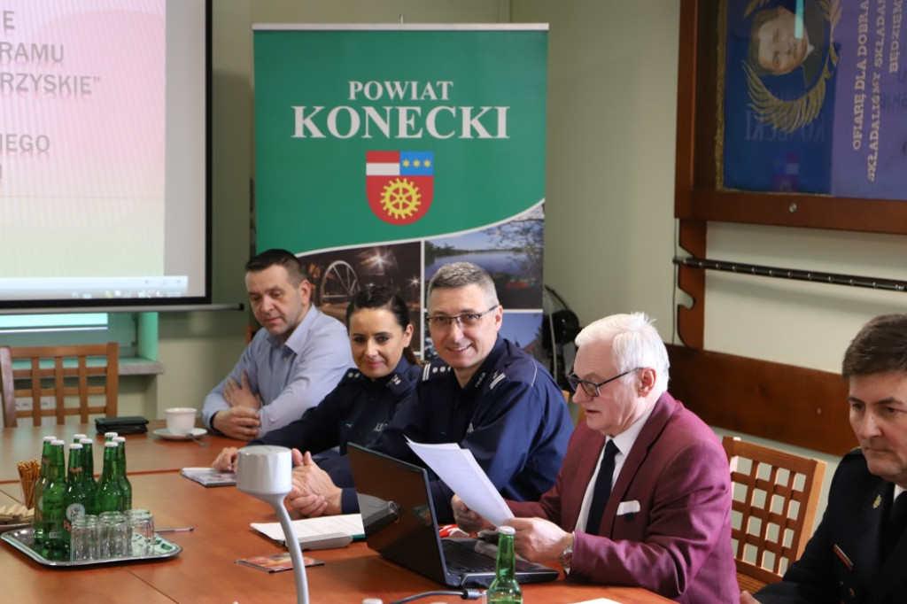 Powiat Konecki nominowany do nagrody `Koziołka` [zdjęcia]