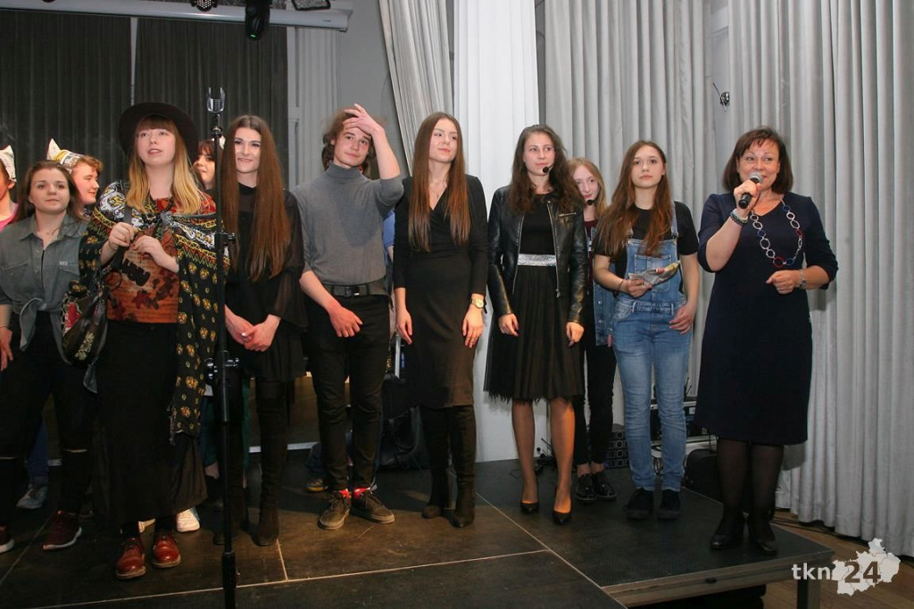 Młodzież z `Nowego` z Teatru `Lustro` zachwyciła w Leliwie [wideo, zdjęcia]