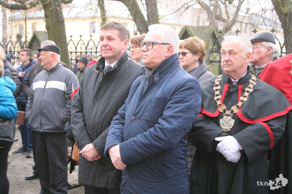 Konecczanie powitali relikwie Krzyża Świętego [fotogaleria]