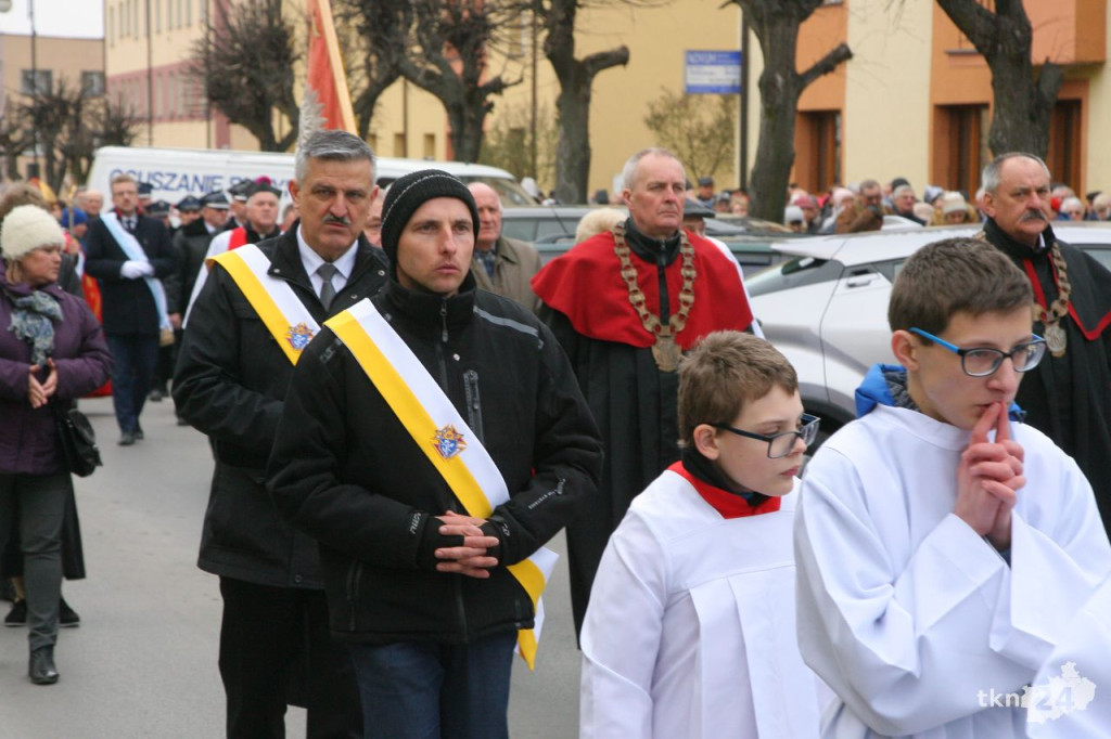 Konecczanie powitali relikwie Krzyża Świętego [fotogaleria]