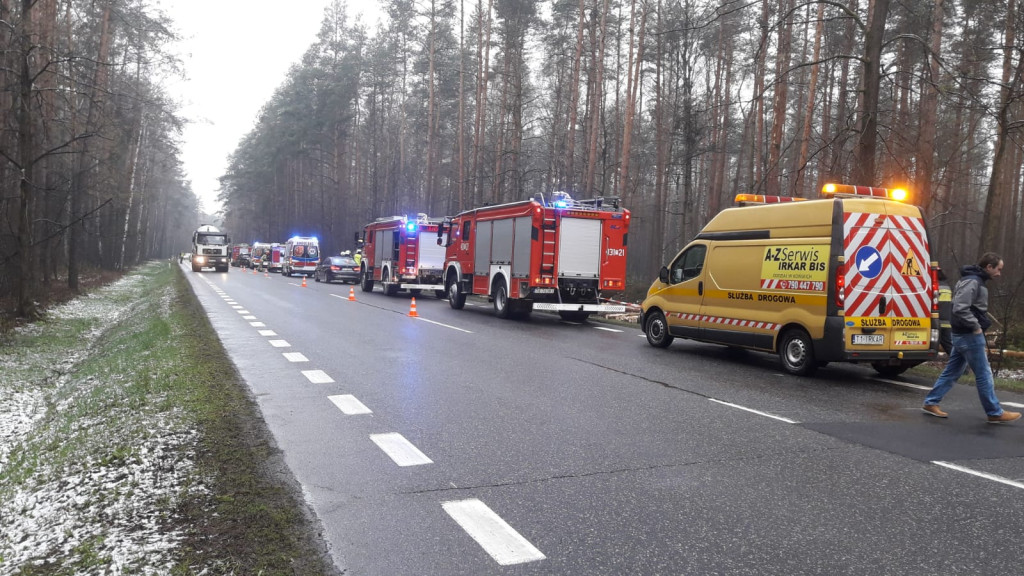 Aktualizacja: Dachowanie w okolicach krzyżówek radoszyckich! Są poszkodowani [zdjęcia]