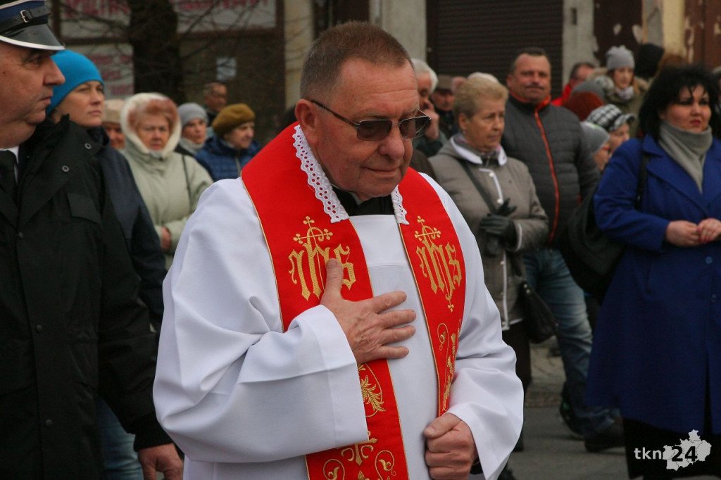 Relacja wideo: Relikwie Krzyża Świętego już w Kolegiacie w Końskich!