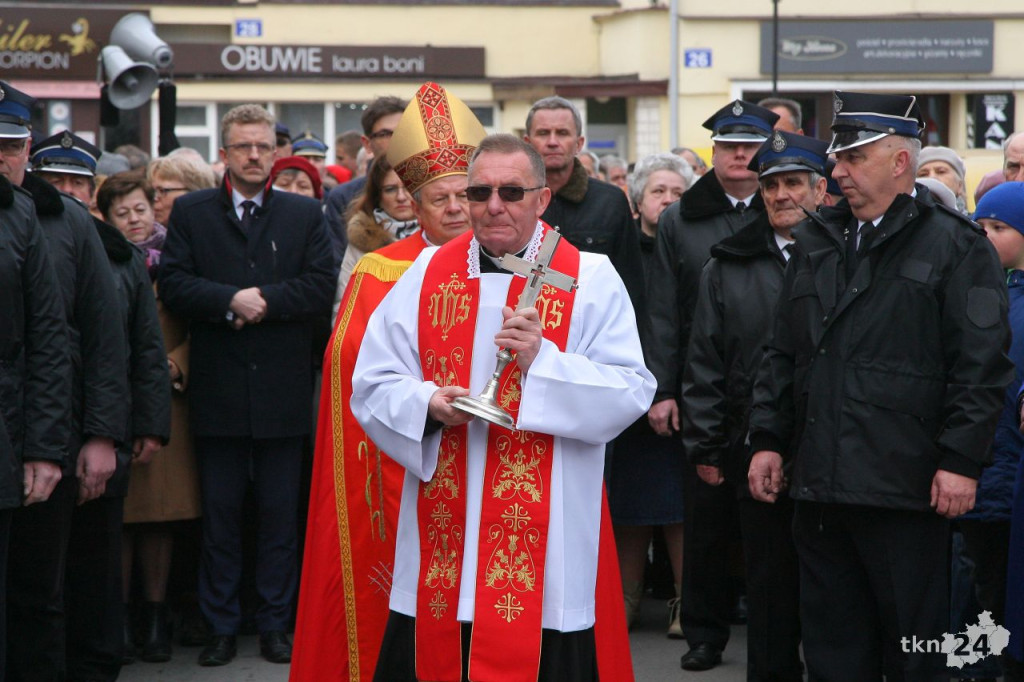 Relacja wideo: Relikwie Krzyża Świętego już w Kolegiacie w Końskich!