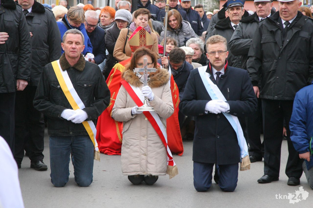 Relacja wideo: Relikwie Krzyża Świętego już w Kolegiacie w Końskich!