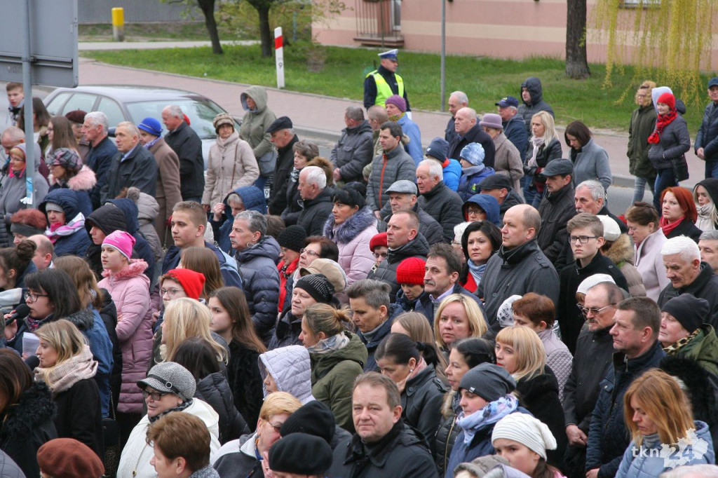 Relacja wideo: Relikwie Krzyża Świętego już w Kolegiacie w Końskich!