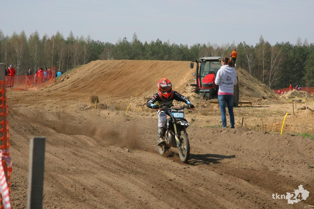 W niedzielę motocykle latały w Przybyszowach [fotorelacja]