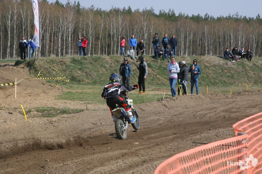 W niedzielę motocykle latały w Przybyszowach [fotorelacja]
