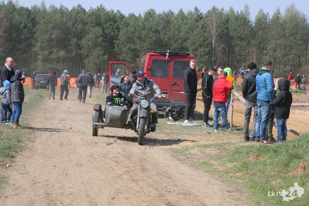 W niedzielę motocykle latały w Przybyszowach [fotorelacja]