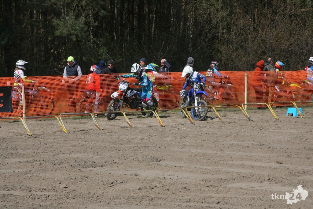 W niedzielę motocykle latały w Przybyszowach [fotorelacja]