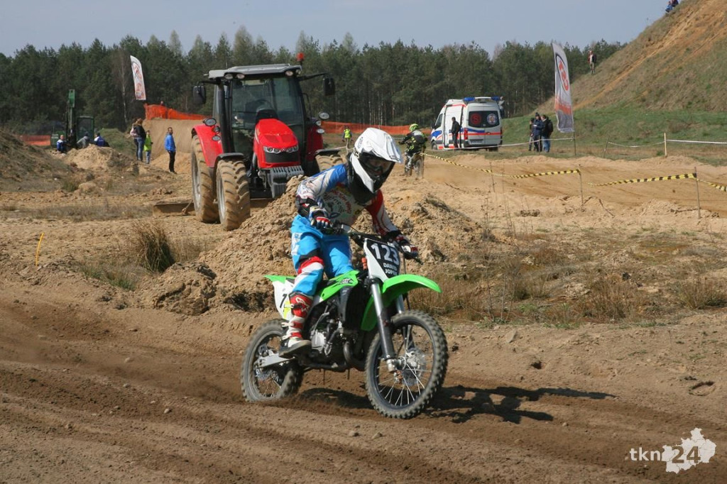 Relacja wideo: Zawody motocrossowe w Przybyszowach