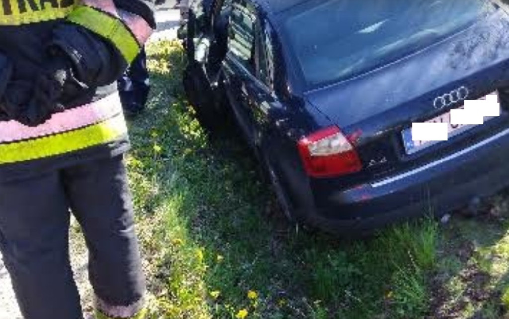 Zderzenie Audi i Mercedesa w Hucisku w gminie Stąporków [zdjęcia]