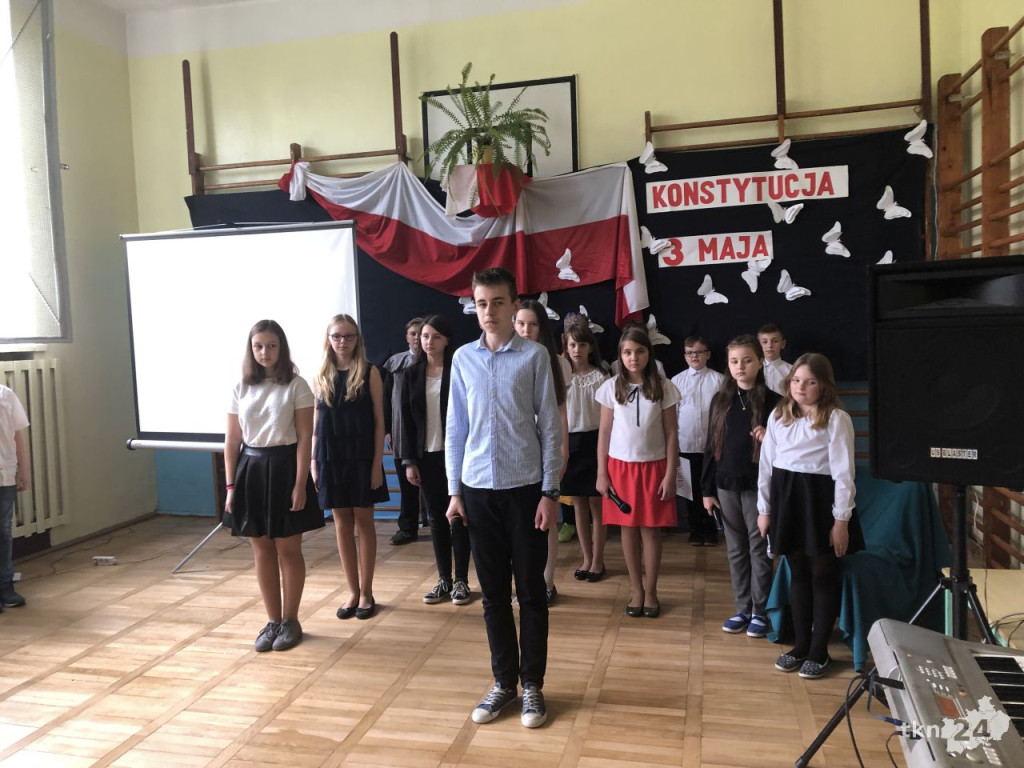Mała szkoła. Wielki patriotyzm. Akademia 3 Majowa w Gosaniu [wideo, zdjęcia]