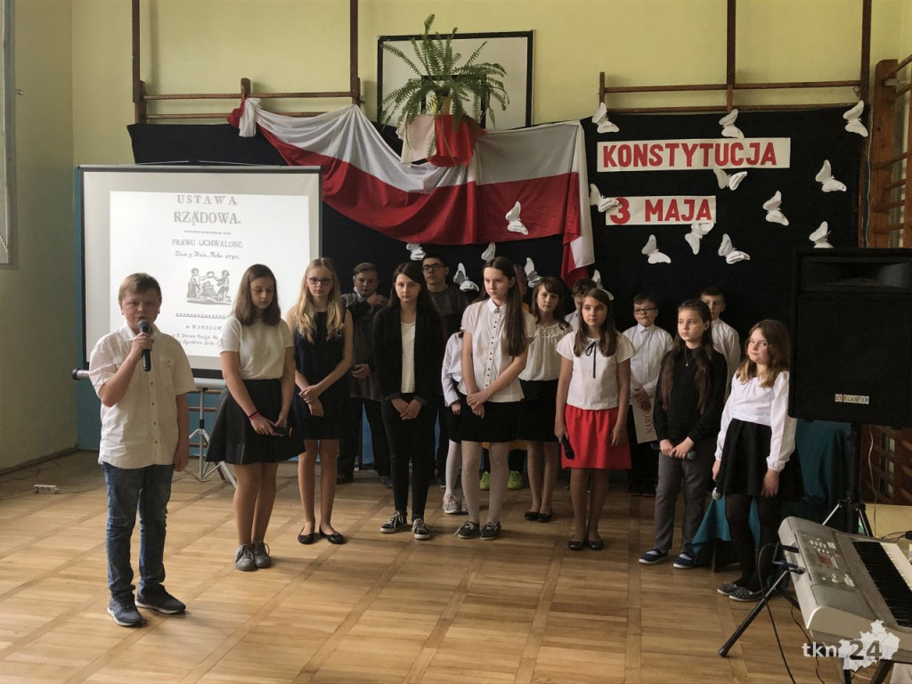 Mała szkoła. Wielki patriotyzm. Akademia 3 Majowa w Gosaniu [wideo, zdjęcia]
