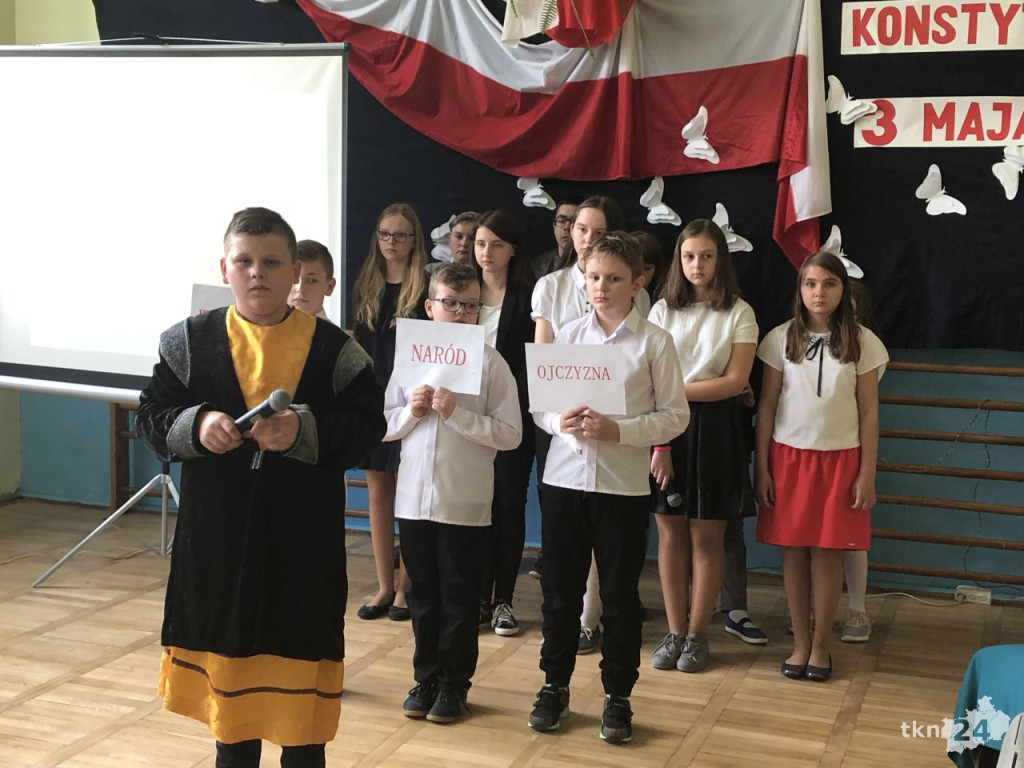Mała szkoła. Wielki patriotyzm. Akademia 3 Majowa w Gosaniu [wideo, zdjęcia]