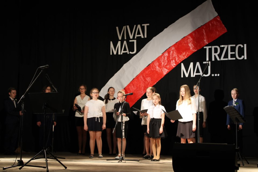 Uroczystości 3 Maja w Stąporkowie [zdjęcia]