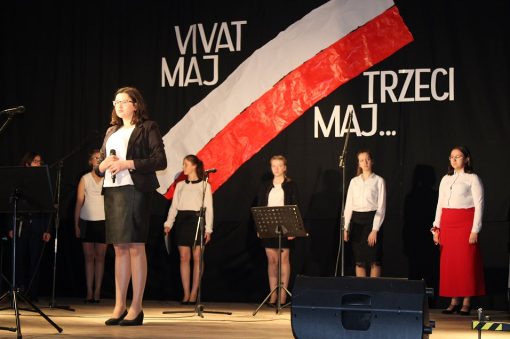 Uroczystości 3 Maja w Stąporkowie [zdjęcia]