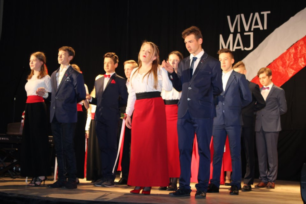 Uroczystości 3 Maja w Stąporkowie [zdjęcia]