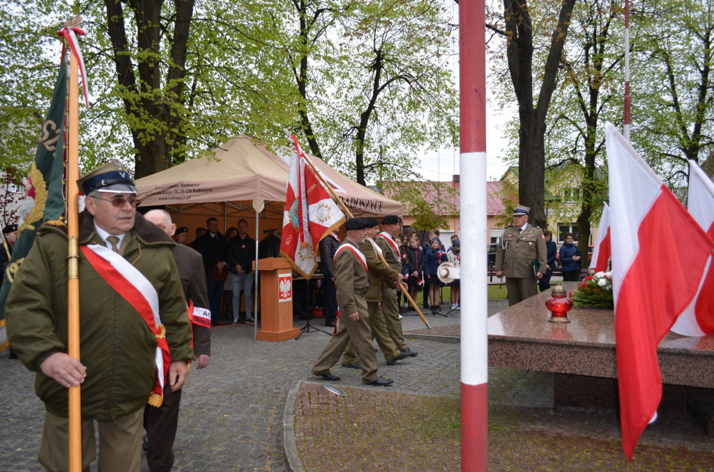 Radoszyce: Msza święta i spotkanie pod pomnikiem na 3 Maja [zdjęcia]