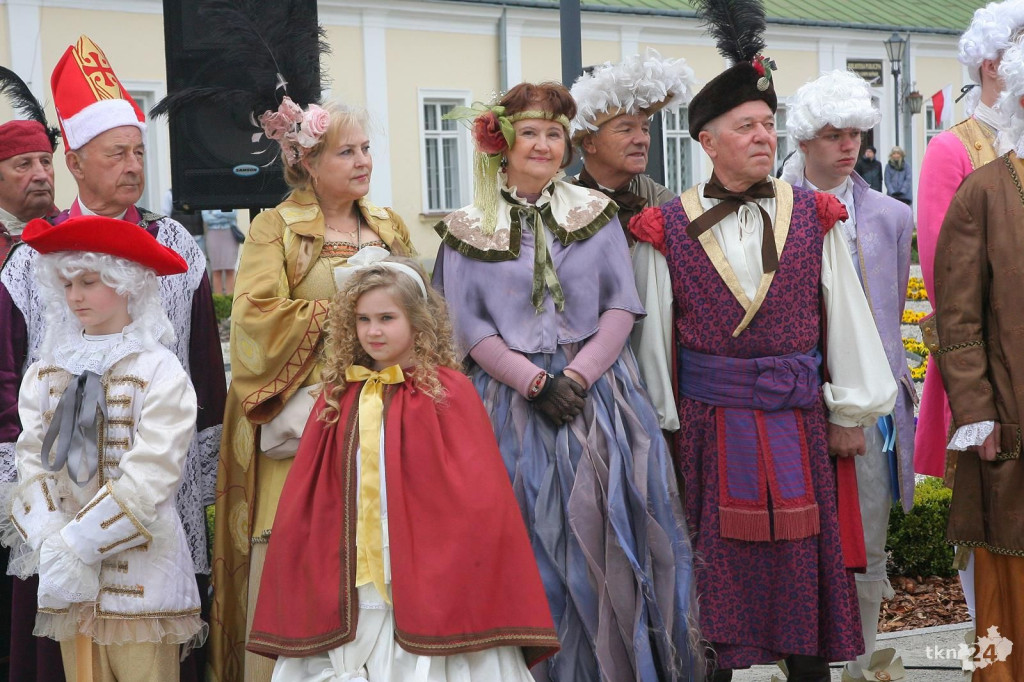 Podniosłe obchody 3 Maja w Końskich [fotorelacja]