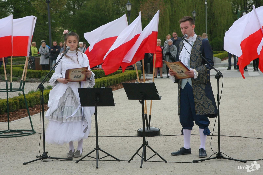 Relacja wideo: Oficjalne uroczystości 3 Maja w Końskich