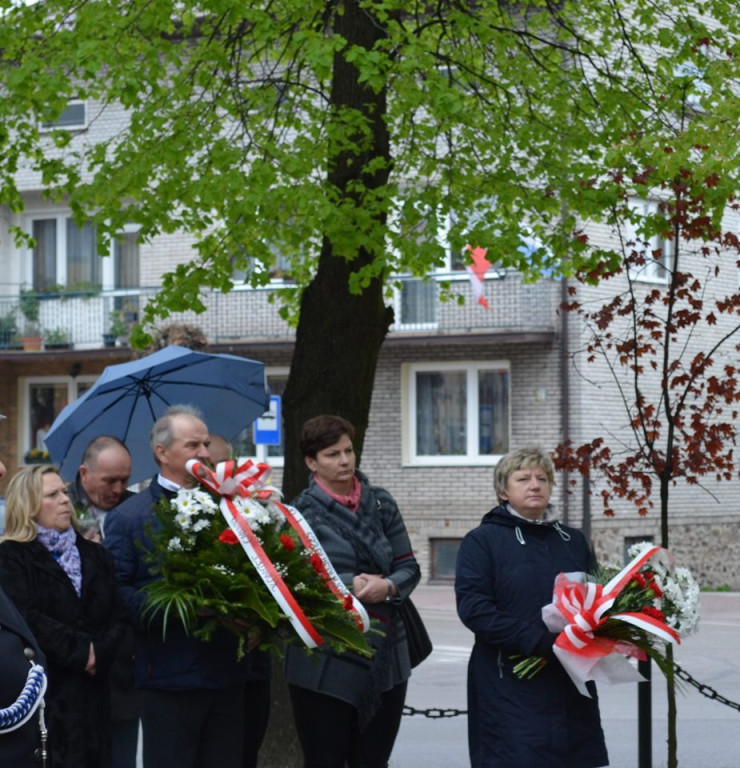 Radoszyce: Msza święta i spotkanie pod pomnikiem na 3 Maja [zdjęcia]