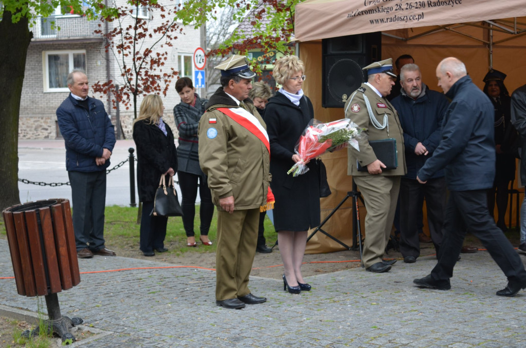 Radoszyce: Msza święta i spotkanie pod pomnikiem na 3 Maja [zdjęcia]