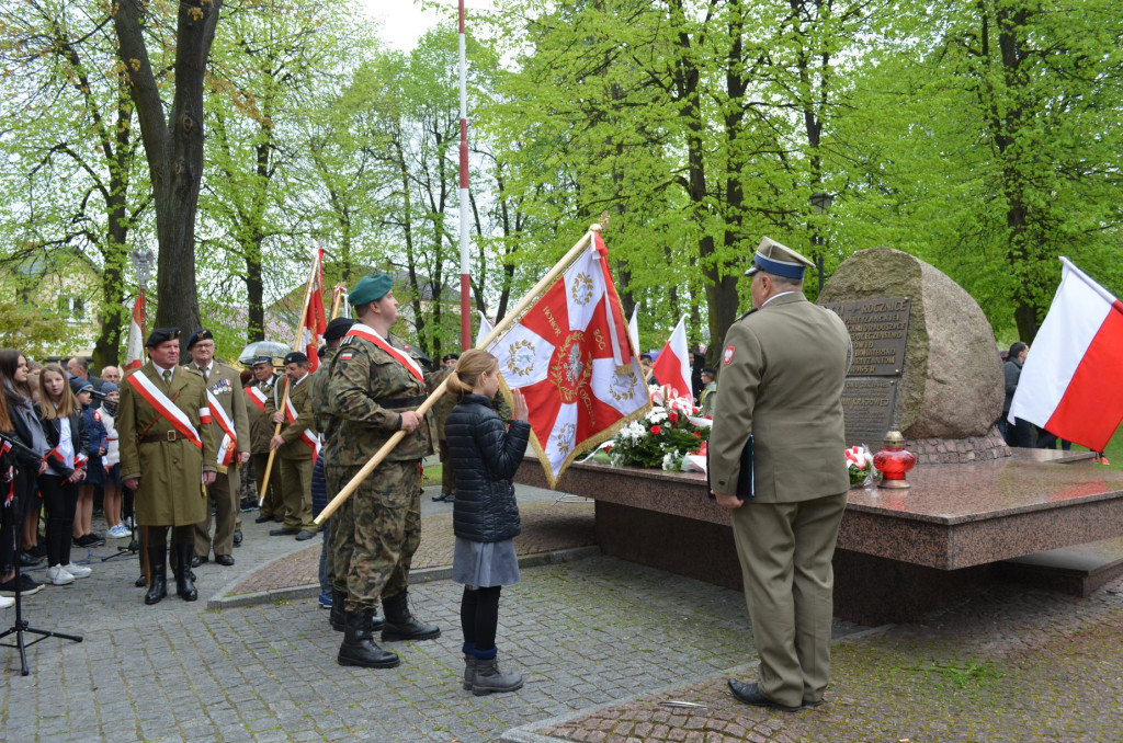 Radoszyce: Msza święta i spotkanie pod pomnikiem na 3 Maja [zdjęcia]