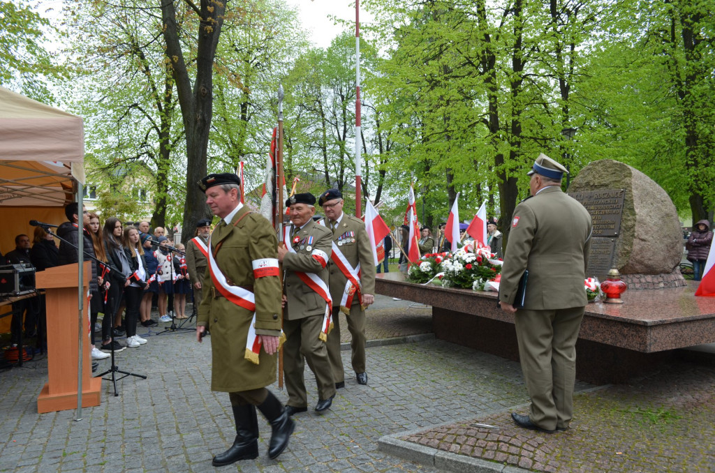 Radoszyce: Msza święta i spotkanie pod pomnikiem na 3 Maja [zdjęcia]