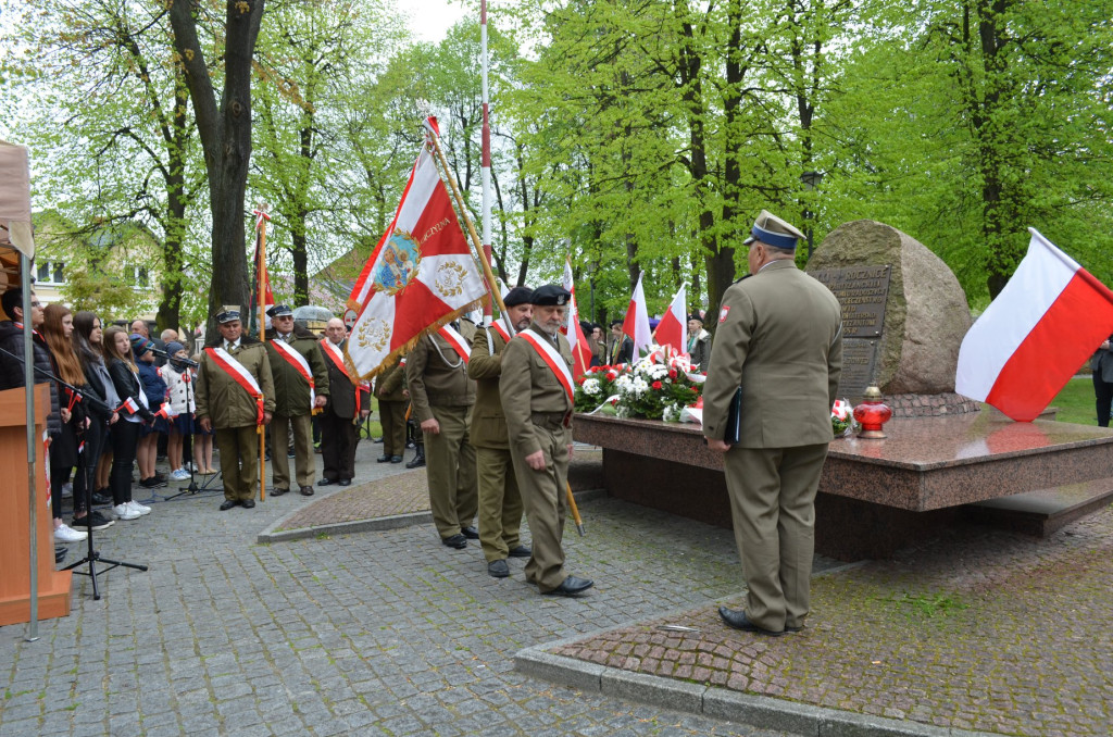 Radoszyce: Msza święta i spotkanie pod pomnikiem na 3 Maja [zdjęcia]