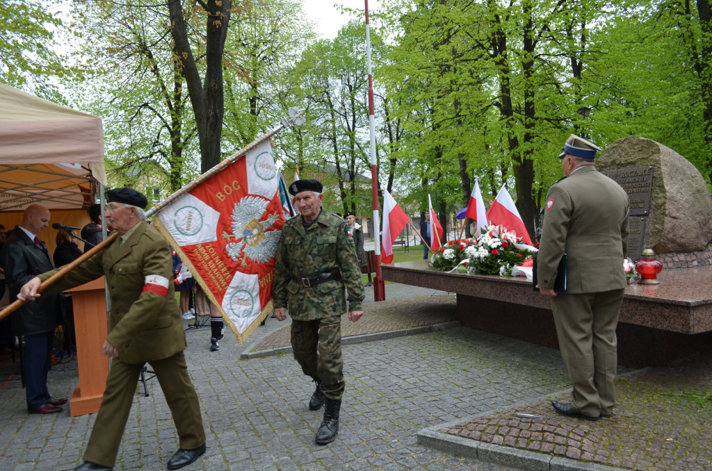 Radoszyce: Msza święta i spotkanie pod pomnikiem na 3 Maja [zdjęcia]
