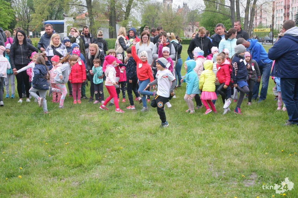Maria Pytel, Przemysław Szymanowski i Piotr Koń najlepsi w 29 Biegach Ulicznych w Końskich [wideo, zdjęcia]