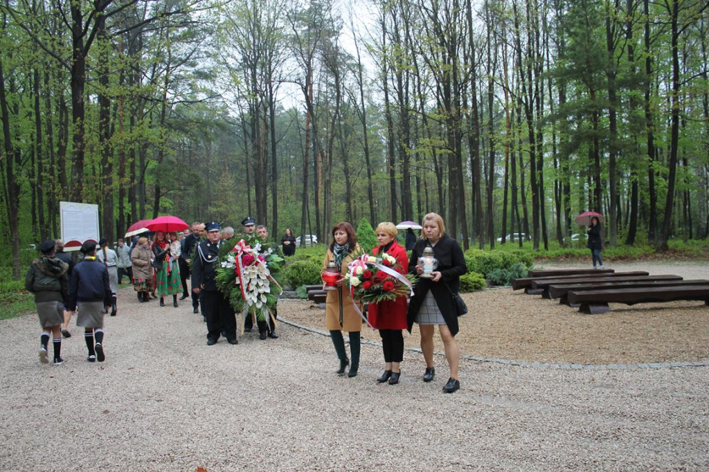Uczcili 79. rocznicę pacyfikacji Królewca i Adamowa [zdjęcia]