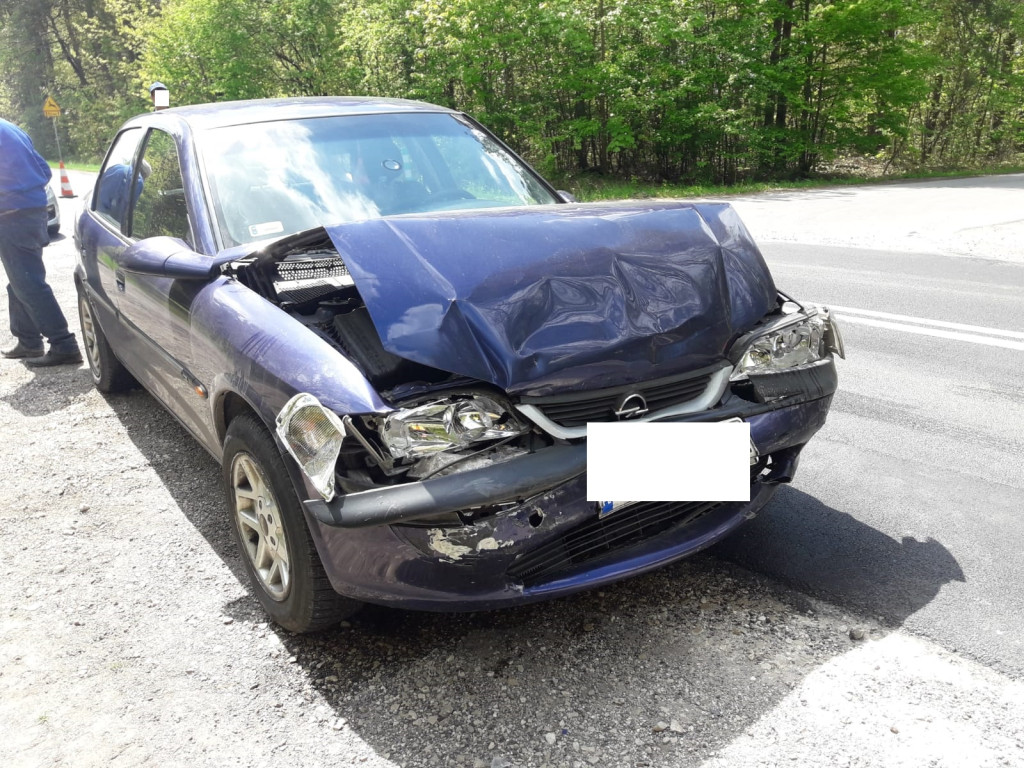 Wypadek w Bębnowie. Jedna osoba w szpitalu [zdjęcia]