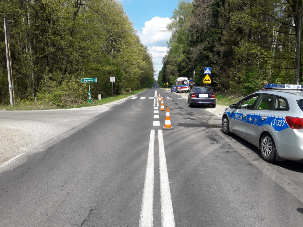 Wypadek w Bębnowie. Jedna osoba w szpitalu [zdjęcia]
