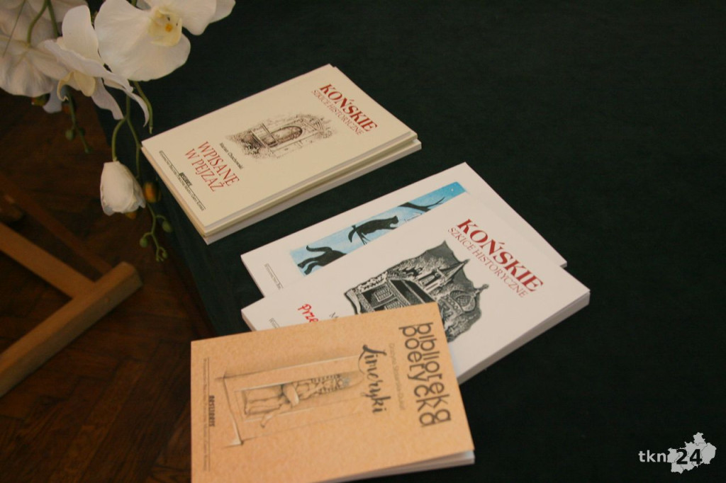 Tydzień Bibliotek w Końskich z premierami nowych książek [wideo, zdjęcia]